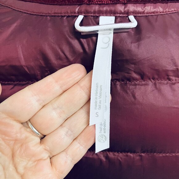 Lole Down Mid Length Quilted Coat Velvet Trim Puffer Burgundy NWOT - Picture 8 of 11